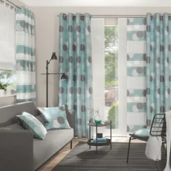 Ensemble aus Gardine und Vorhang für Ihren Wohnraum