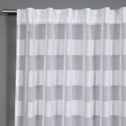 Schal mit verdeckten Schlaufen