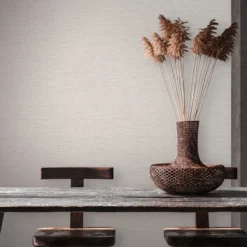 Vliestapete in warmen Beige